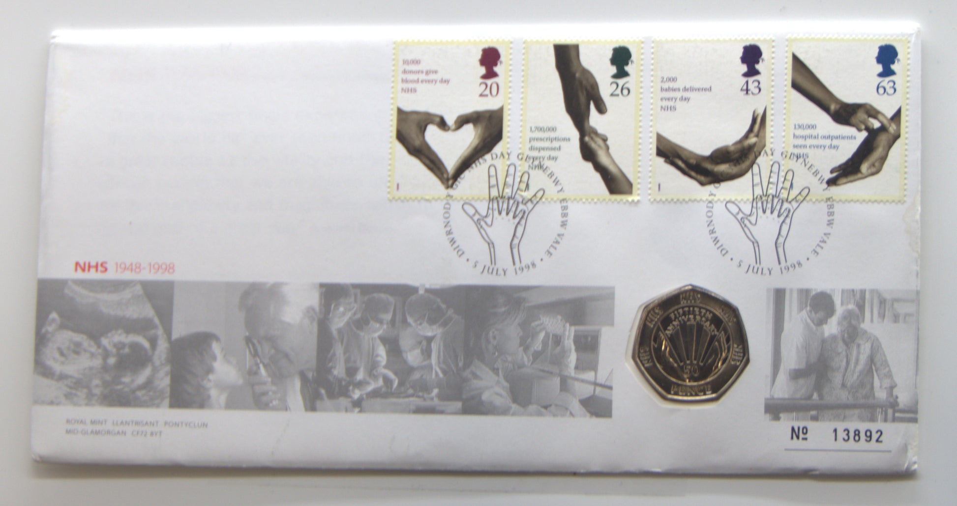 Gb Great Britain 1998 50p National Health Service 50th Anniversary Coin PNC front
