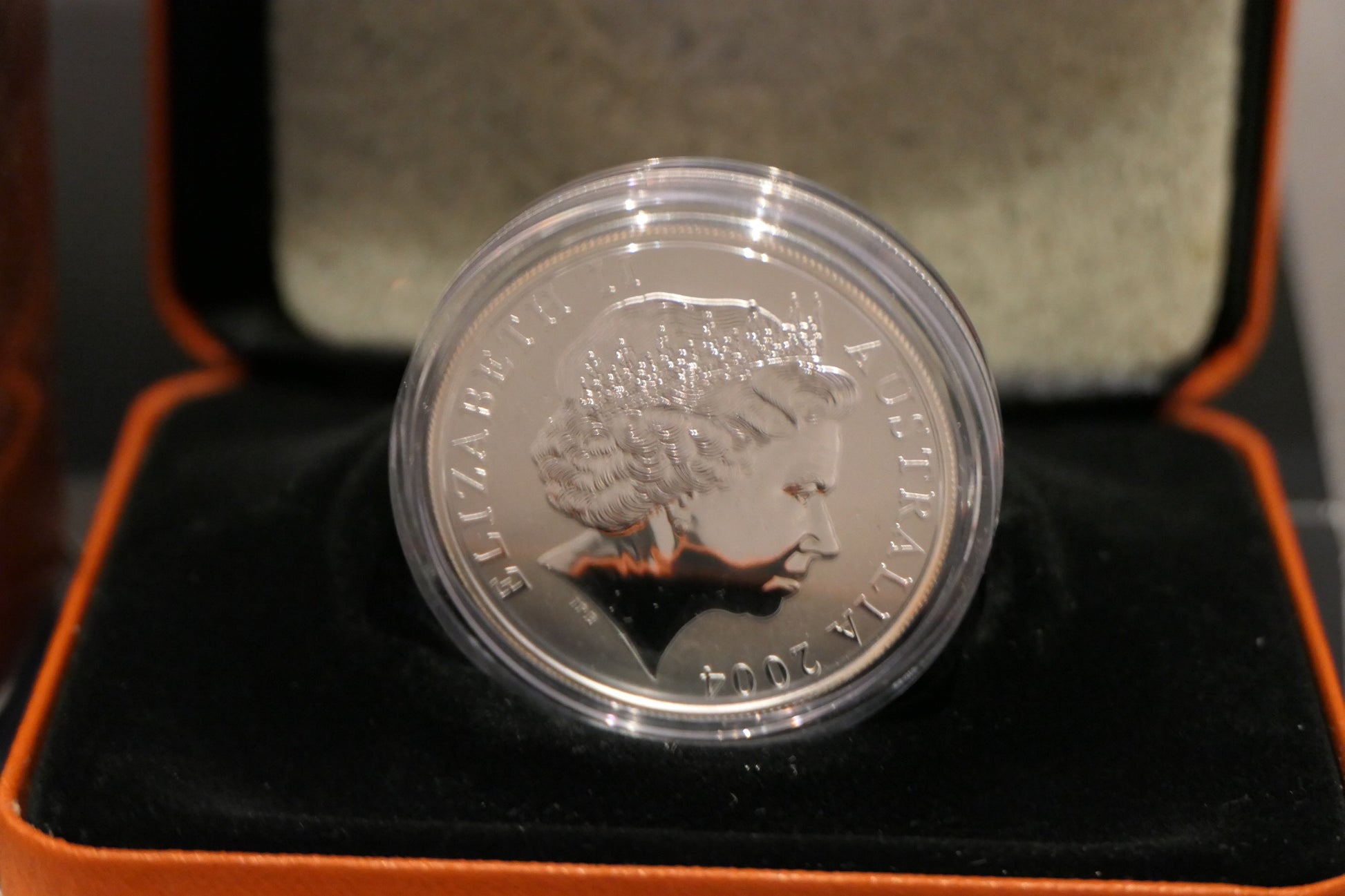 2004 $1 Selectively Gold Plated Fine Silver Kangaroo Coin — Royal Australian Mint — 1oz Fine Silver image 3