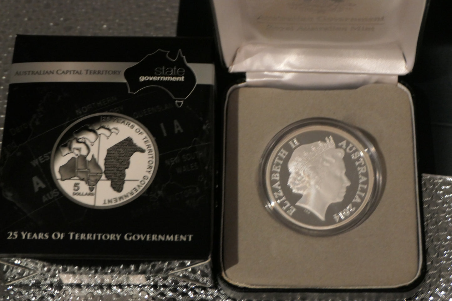 2004 Australian Capital Territory 25 Years of Territory Government $5 Fine Silver Proof Coin — Royal Australian Mint reverse