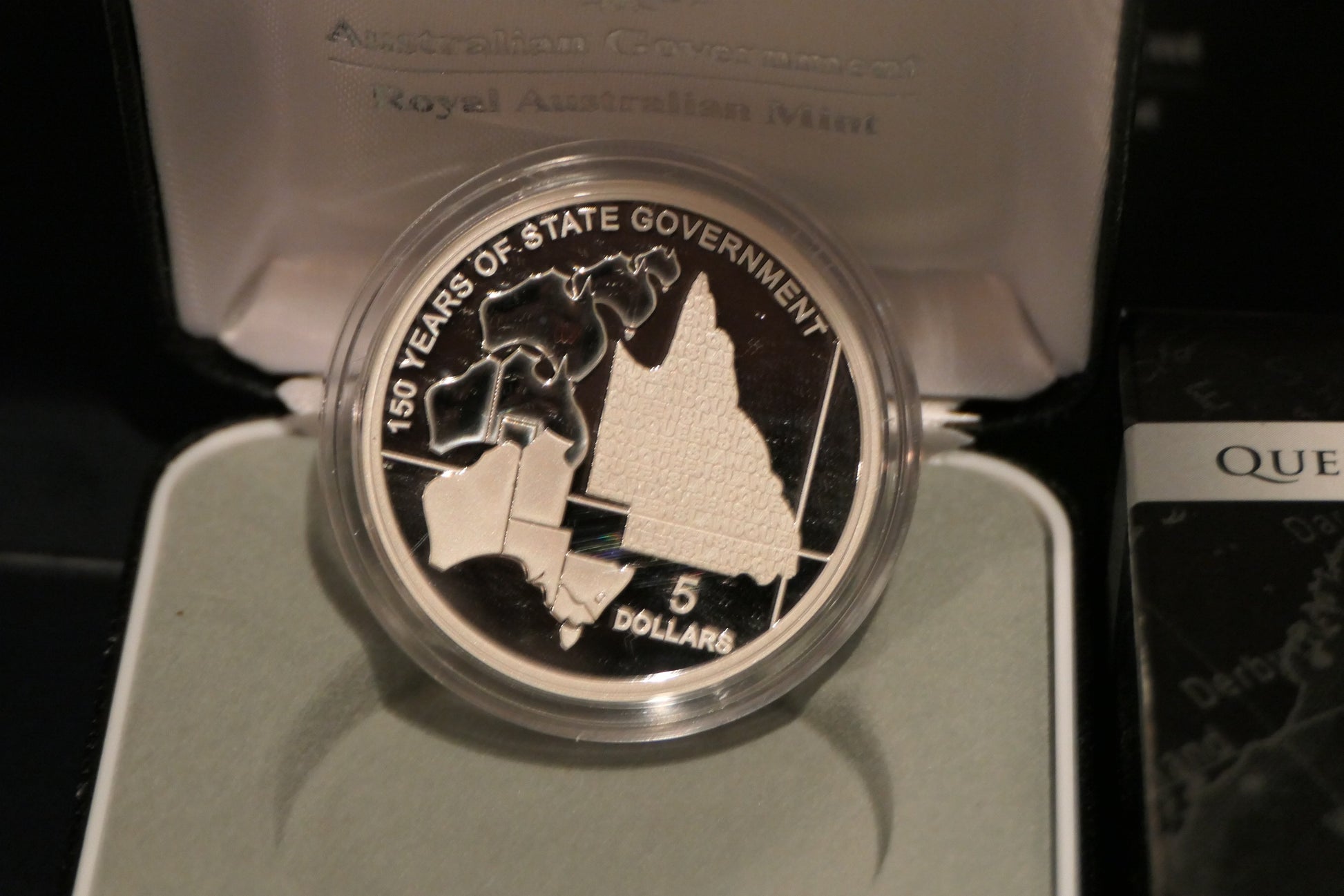 2009 Queensland 150 Years of State Government $5 Fine Silver Proof Coin — Royal Australian Mint reverse